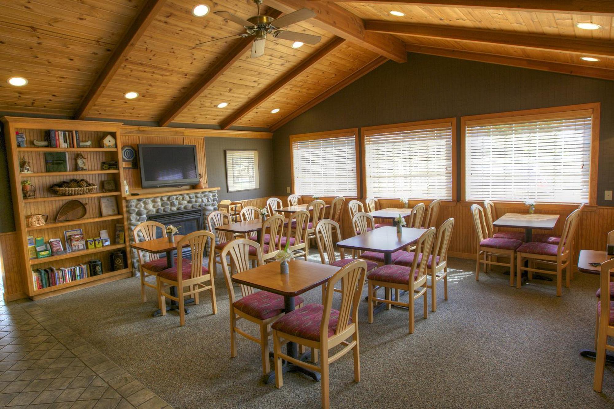 Hotel & Poulsbo